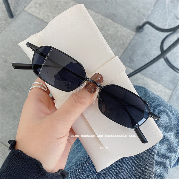 Sieviešu saulesbrilles ar plānu rāmi jauns modelis