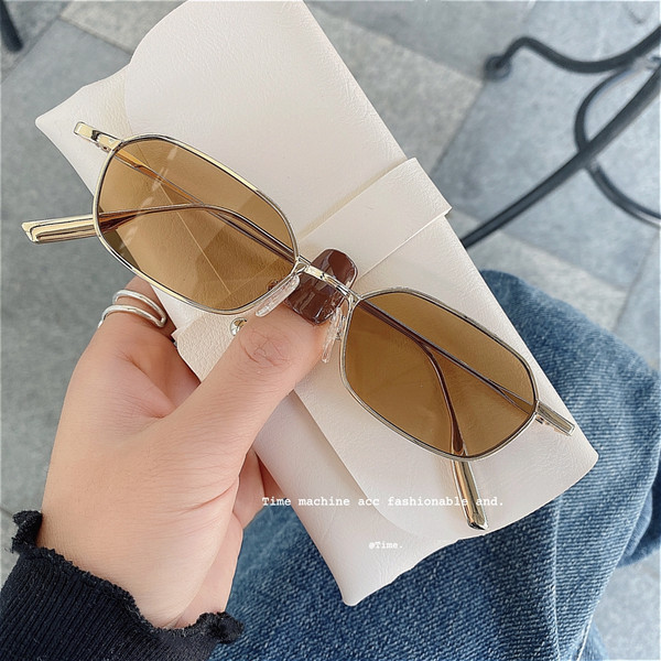 Sieviešu saulesbrilles ar plānu rāmi jauns modelis