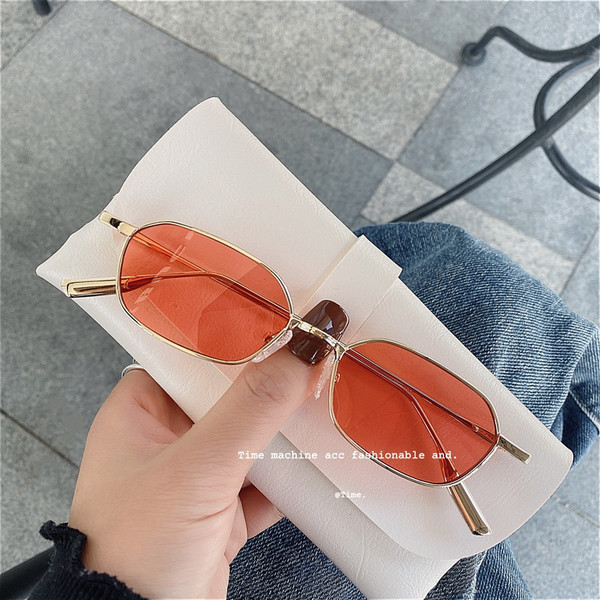 Sieviešu saulesbrilles ar plānu rāmi jauns modelis