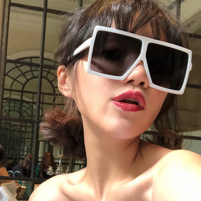 Ochelari de soare moderni ochelari patrati cu efect de oglinda