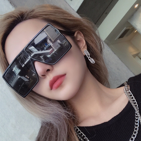 Ochelari de soare moderni ochelari patrati cu efect de oglinda