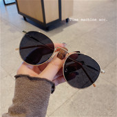 Ženske retro naočale sa metalnim okvirom