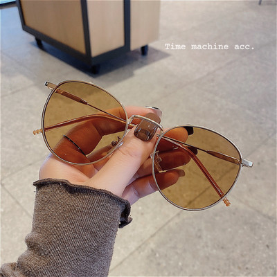 Ženske retro naočale sa metalnim okvirom