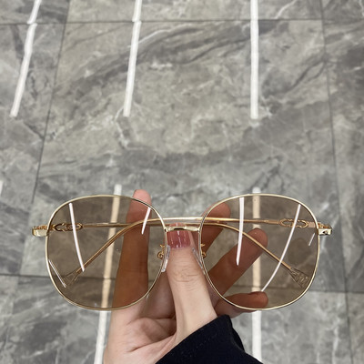 Sieviešu saulesbrilles ar plānu rāmi - dažādas krāsas