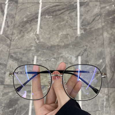 Sieviešu saulesbrilles ar plānu rāmi - dažādas krāsas