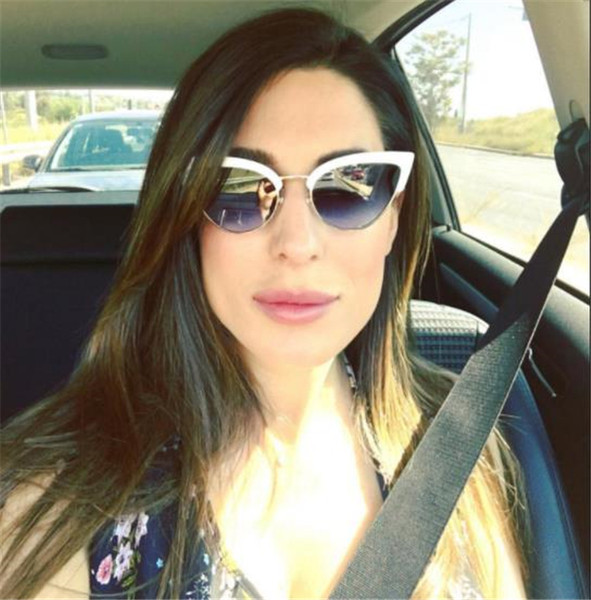 Modernas kaķa acu brilles