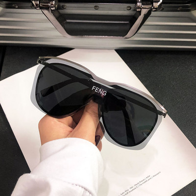 Нов модел слънчеви очила с надпис