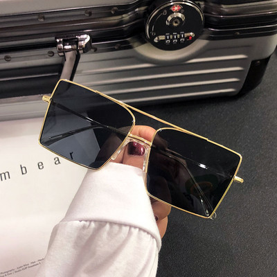 Ženske moderne četvrtaste naočale