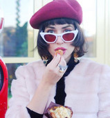 Saulesbrilles sieviešu kaķu acu tipam