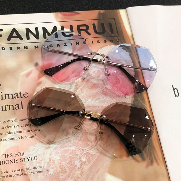 Sieviešu apaļas brilles ar krāsainām lēcām