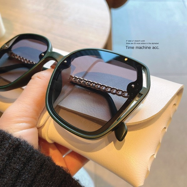 Ochelari de soare polarizati pentru dama cu rama metalica