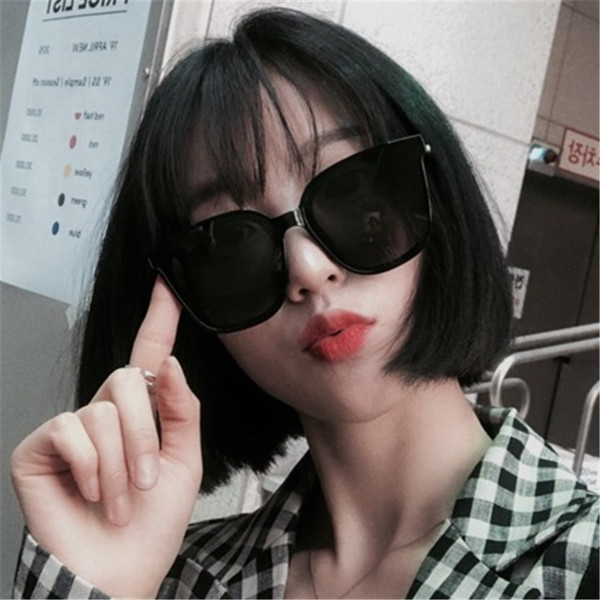 Modernas kvadrātveida brilles ar spoguļa efektu un plānu rāmi