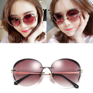 Jauns polarizēto sieviešu saulesbriļļu modelis