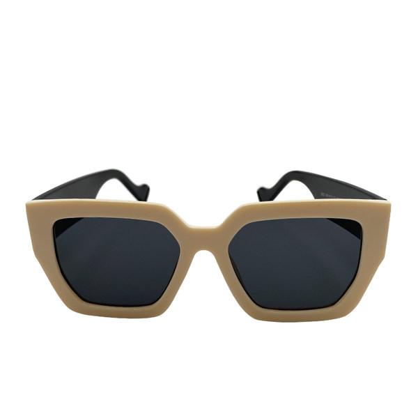 Sieviešu brilles ar platu rāmi