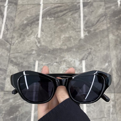 Дамски очила с широки рамки - няколко цвята