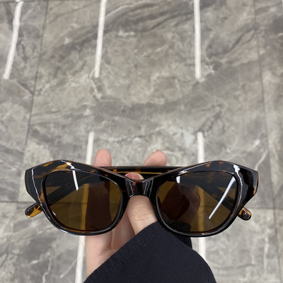 Дамски очила с широки рамки - няколко цвята