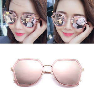 Jauns saulesbriļļu modelis ar metāla rāmi un UV aizsardzību