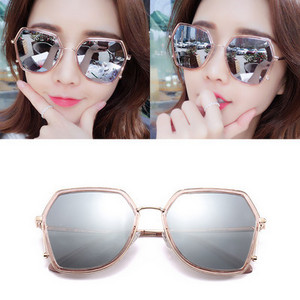 Jauns saulesbriļļu modelis ar metāla rāmi un UV aizsardzību