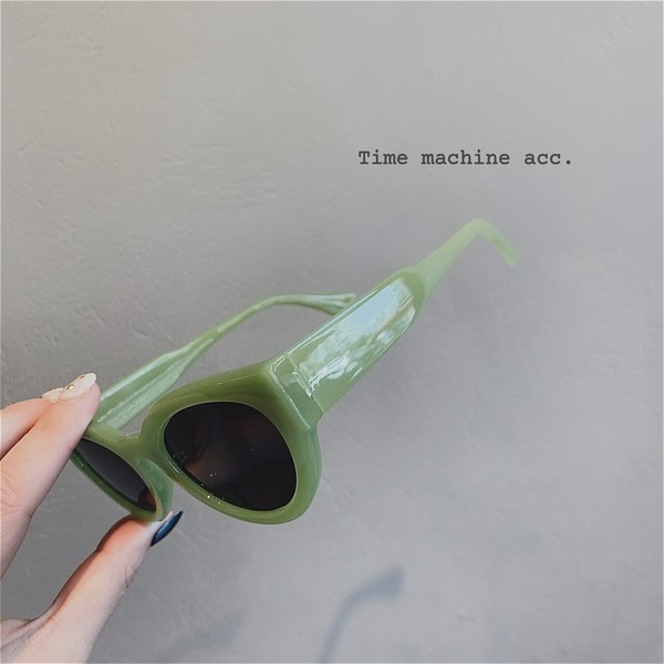 Apaļas saulesbrilles sievietēm