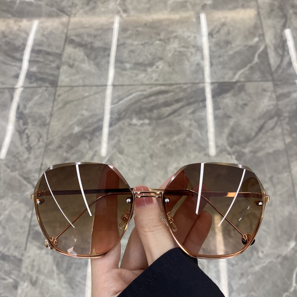 Ochelari de damă cu bretele subțiri - formă rotundă