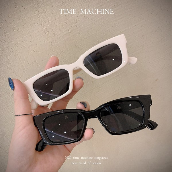 Stilīgas retro kvadrātveida brilles sievietēm