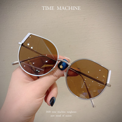 Jauns sieviešu briļļu modelis ar UV aizsardzību un plānu rāmi