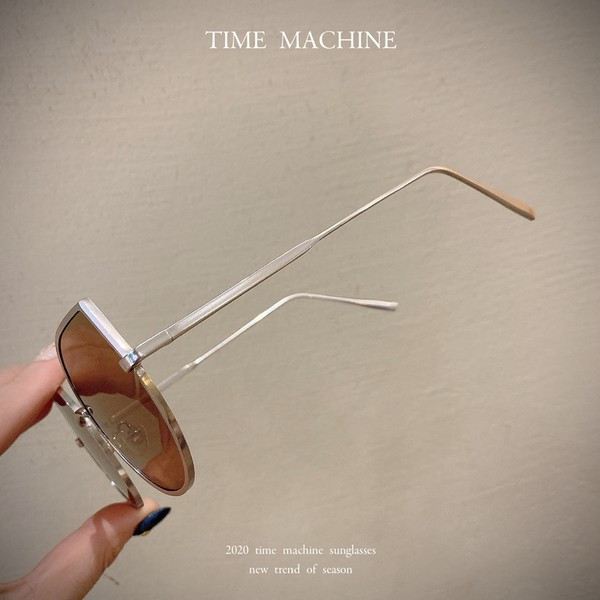 Jauns sieviešu briļļu modelis ar UV aizsardzību un plānu rāmi