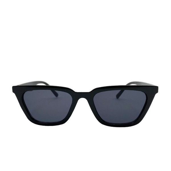 Jauns sieviešu briļļu modelis ar nestandarta formu