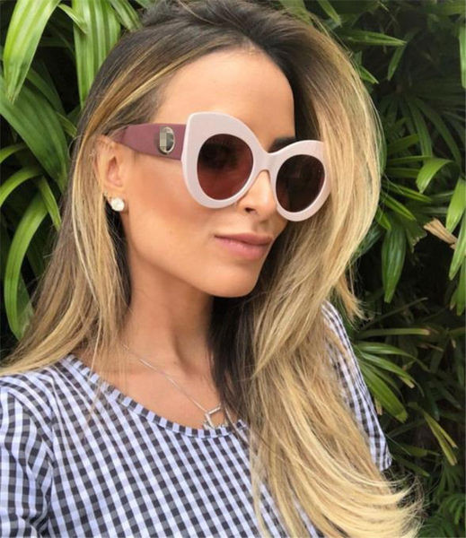 Sieviešu saulesbrilles retro modelī
