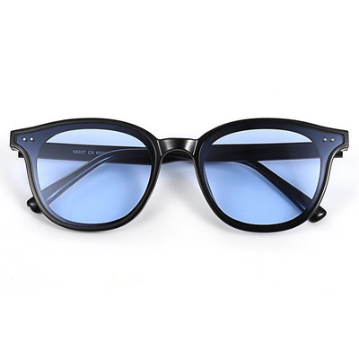 Γυναικεία γυαλιά ηλίου με πολωμένους φακούς