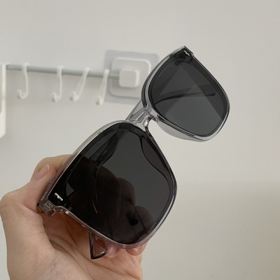 Дамски слънчеви очила с тънка рамка в четири цвята