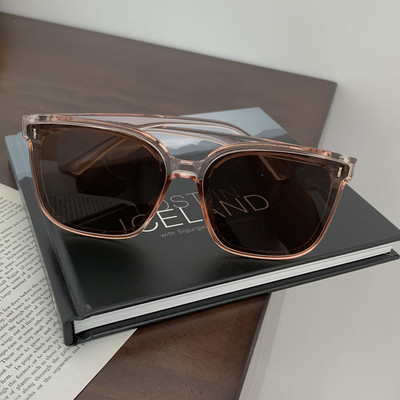 Дамски слънчеви очила с тънка рамка в четири цвята