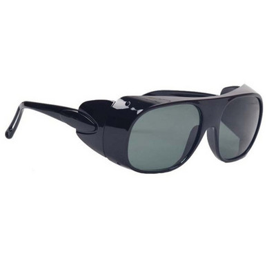 Jauns sieviešu briļļu modelis trīs krāsās