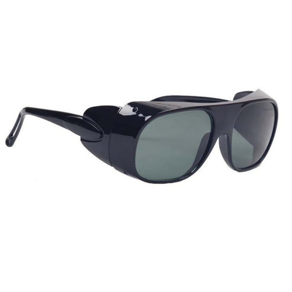 Jauns sieviešu briļļu modelis trīs krāsās