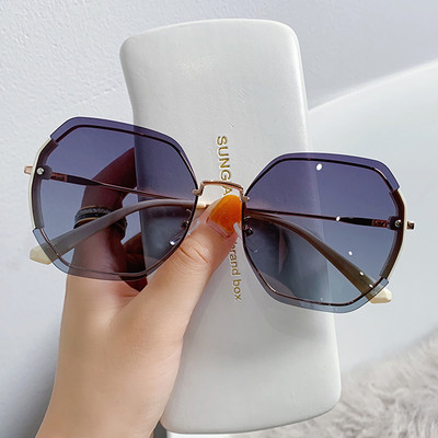 Jauns polarizēto sieviešu briļļu modelis ar metāla rāmi