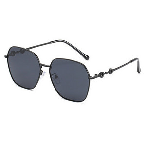 Moderne polarizirane četvrtaste naočale