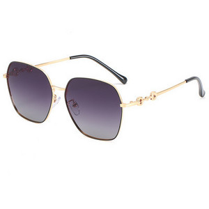 Moderne polarizirane četvrtaste naočale