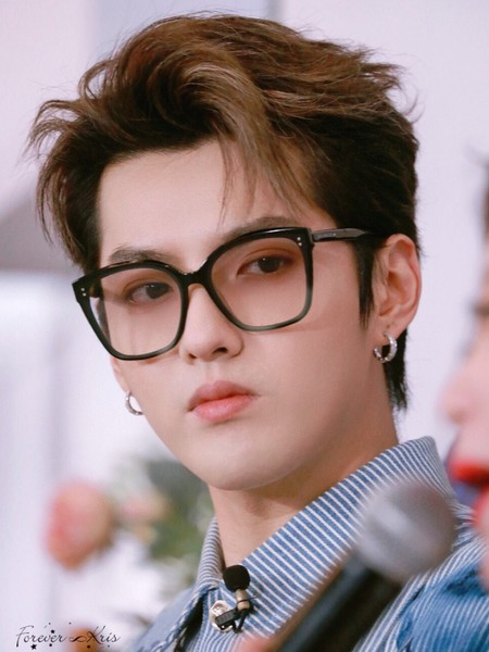 Jauns sieviešu saulesbriļļu modelis ar spilgtām lēcām