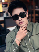 Vīriešu saulesbrilles ar platu rāmi