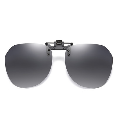 Ženske sunčane naočale s polariziranom kopčom