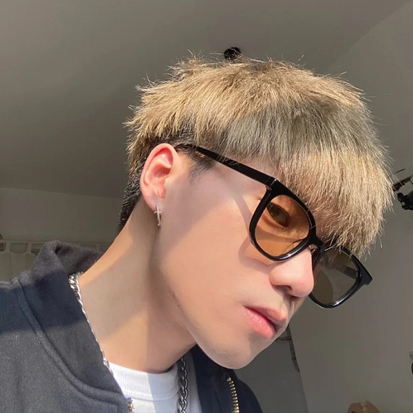 Retro model ženskih četvrtastih sunčanih naočala