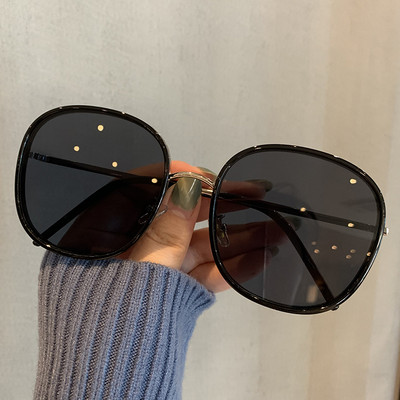 Стилни кръгли дамски очила с тънка рамка