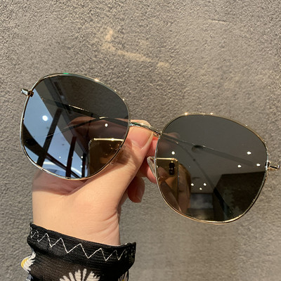 Sieviešu ikdienas brilles apaļā formā ar plānu rāmi