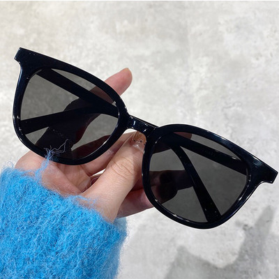 Γυναικεία γυαλιά με φαρδύ πλαίσιο σε διάφορα χρώματα