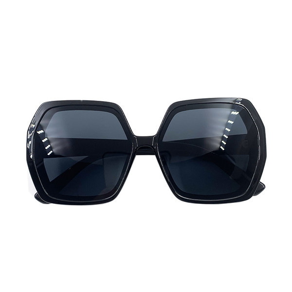 Elegantne ženske četvrtaste sunčane naočale