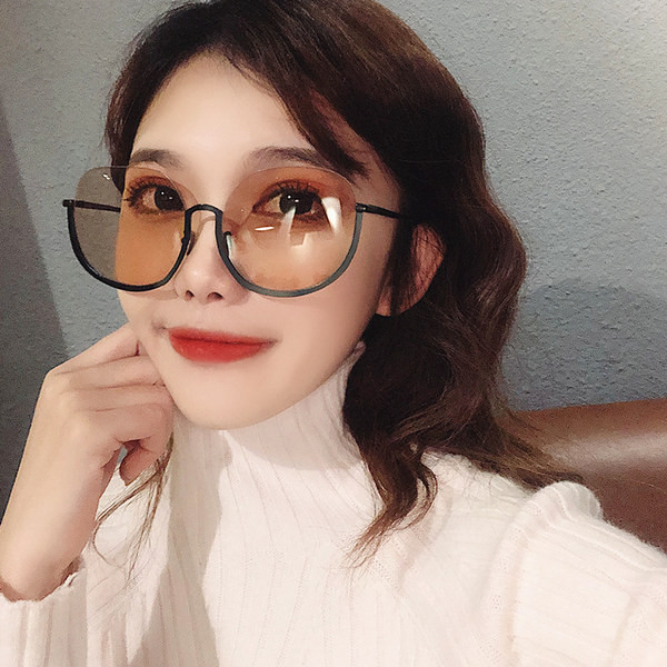 Sieviešu modernas brilles ar plānu rāmi trīs krāsās