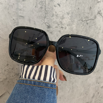 Stilīgas polarizētas sieviešu saulesbrilles