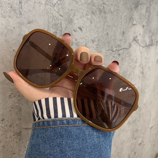 Stilīgas polarizētas sieviešu saulesbrilles