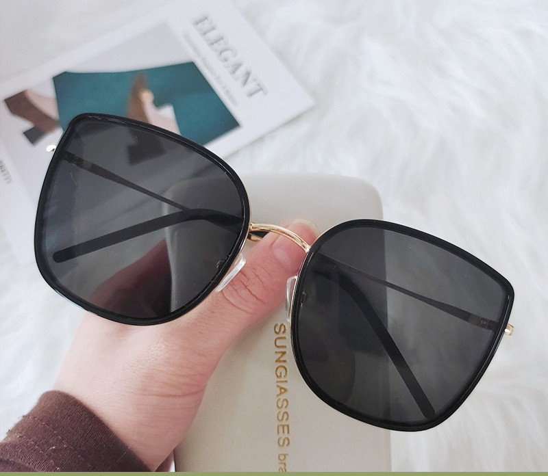 Jauns sieviešu briļļu modelis ar austu metāla rāmi