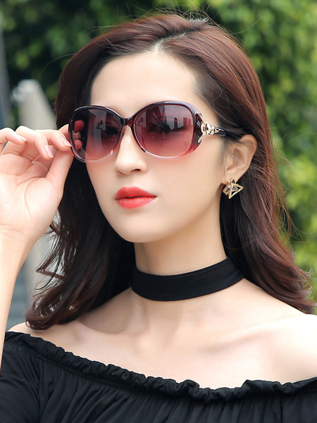 Πολωμένα γυαλιά ηλίου για γυναίκες